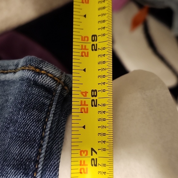 2 Pair Women's Size 2 Rock & Republic Berlin Skinny Jeans Skull Rivets - Picture 8 of 15